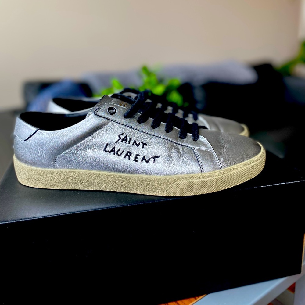 Saint Laurent Court Classic Metallic Silver